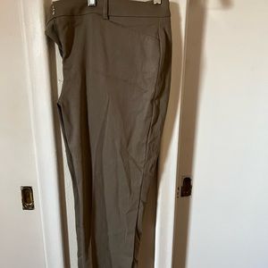 Womens Va Heusen dress pants